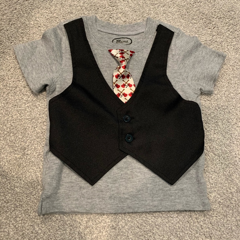 🎸Blume Boy’s Tee with Attached Vest and Tie🎸